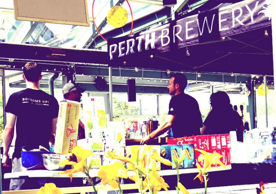 perth-brewery-patio-image-stewart-park-festival